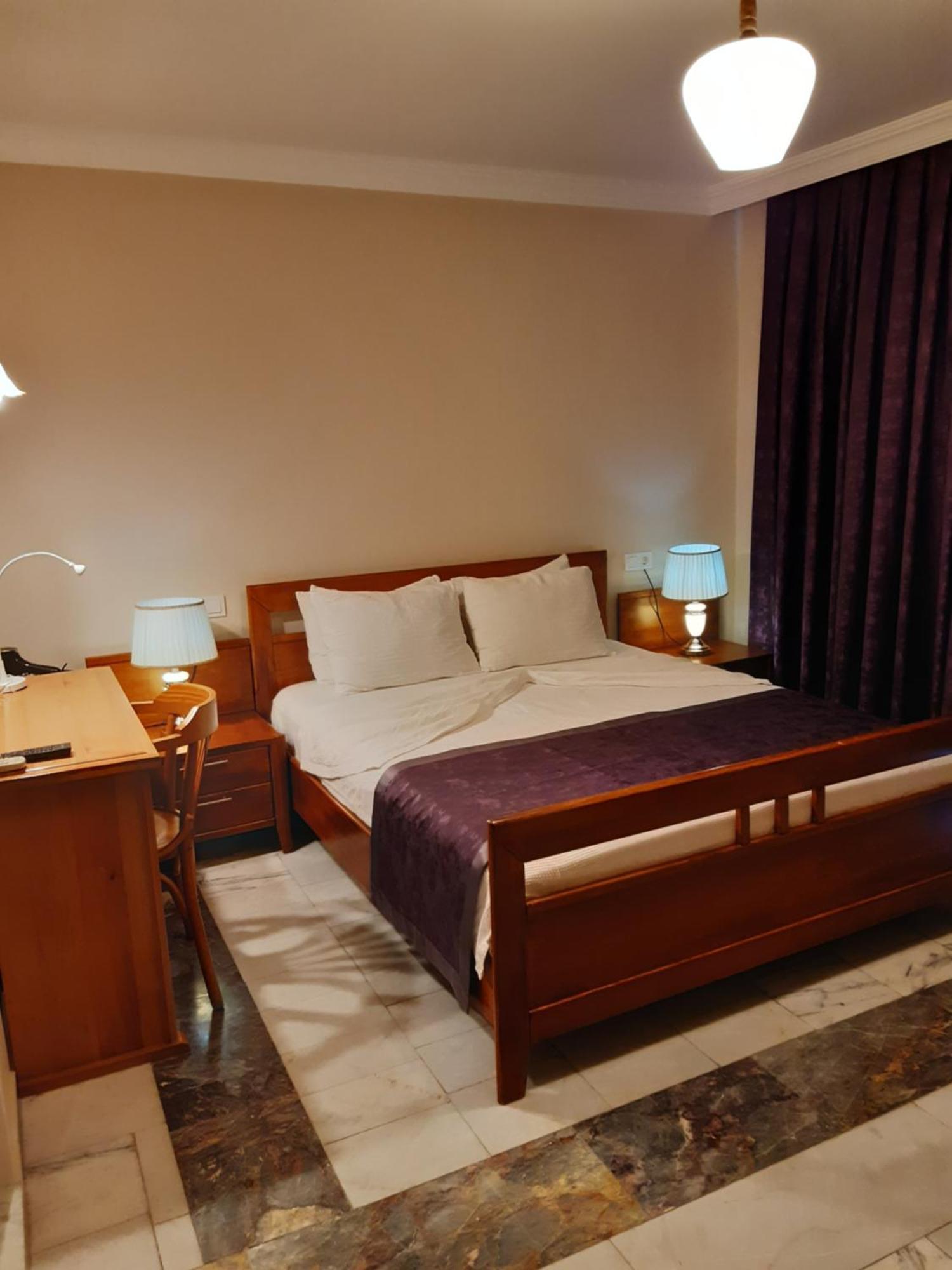 Central Park Otel - Adult Only ดาลยัน ภายนอก รูปภาพ